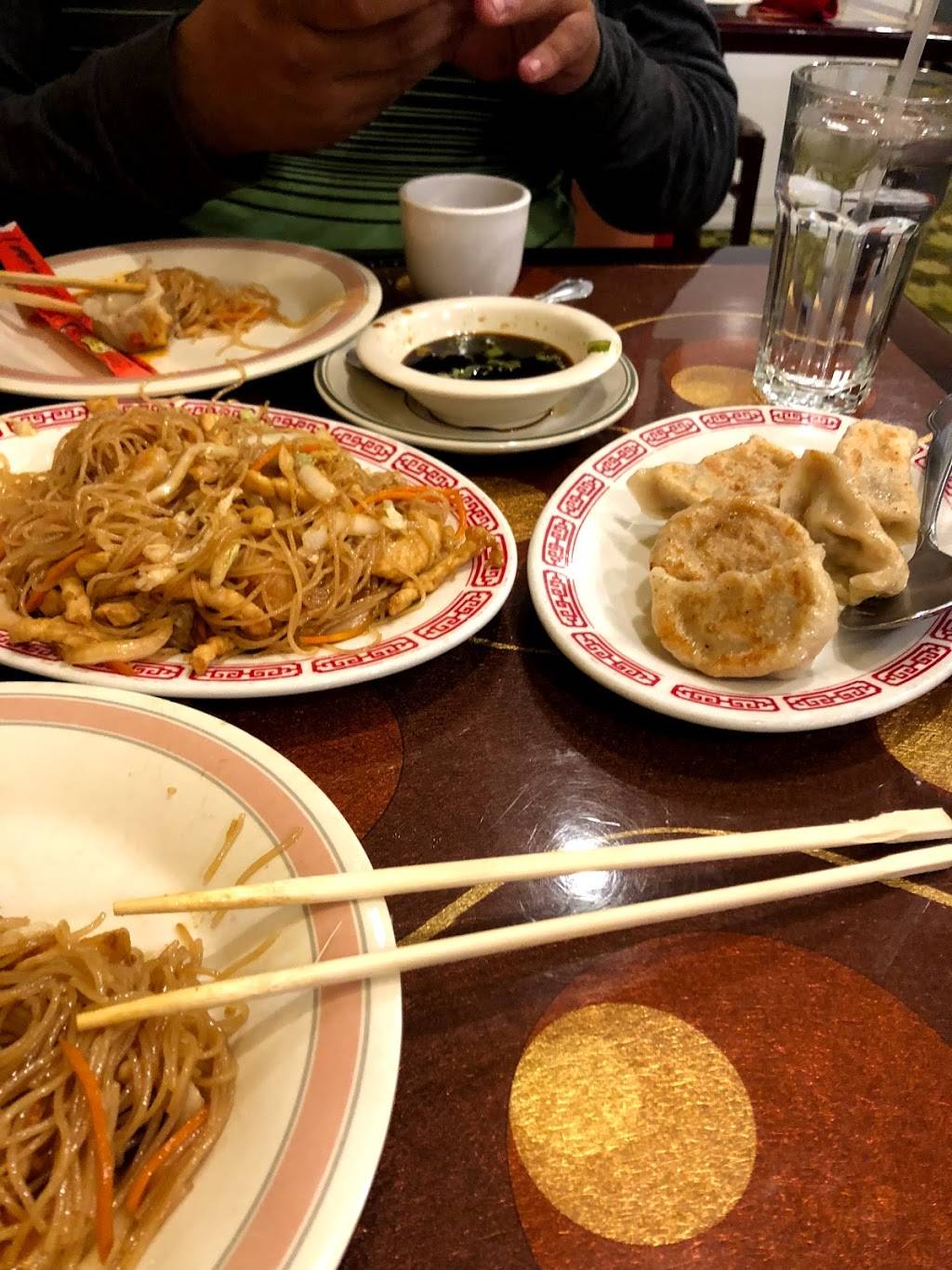 Szechuan Star | restaurant | 6960 Braddock Rd, Annandale, VA 22003, USA | 7032561111 OR +1 703-256-1111