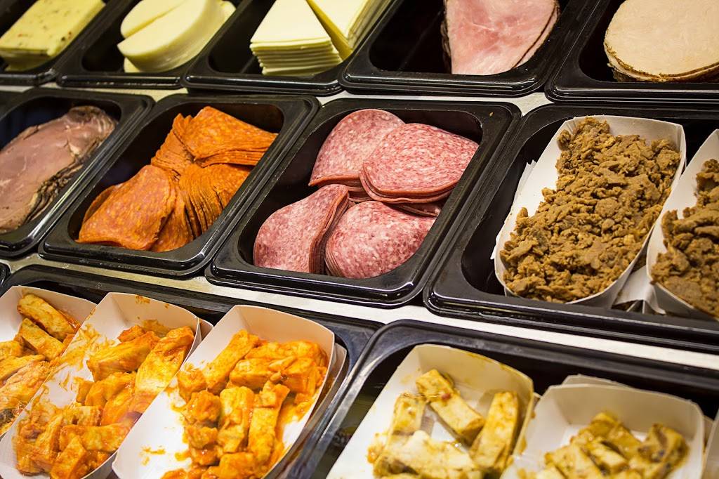 Subway Restaurants | restaurant | 333 E Benton Pl #107, Chicago, IL 60601, USA | 3124488084 OR +1 312-448-8084