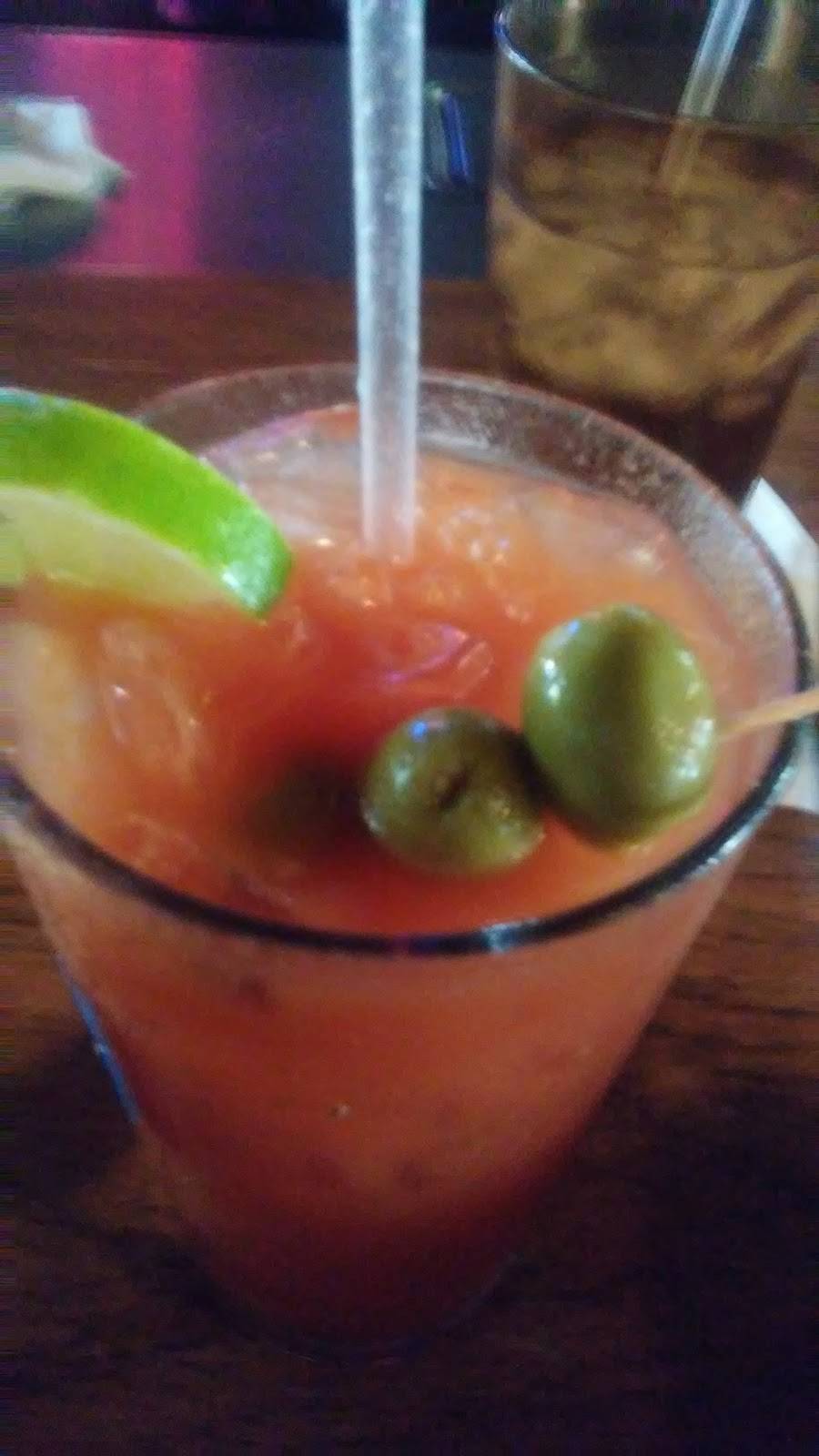 Flossies Bar & Grill | restaurant | 3985 Ravenswood Rd, Fort Lauderdale, FL 33312, USA | 9545839656 OR +1 954-583-9656