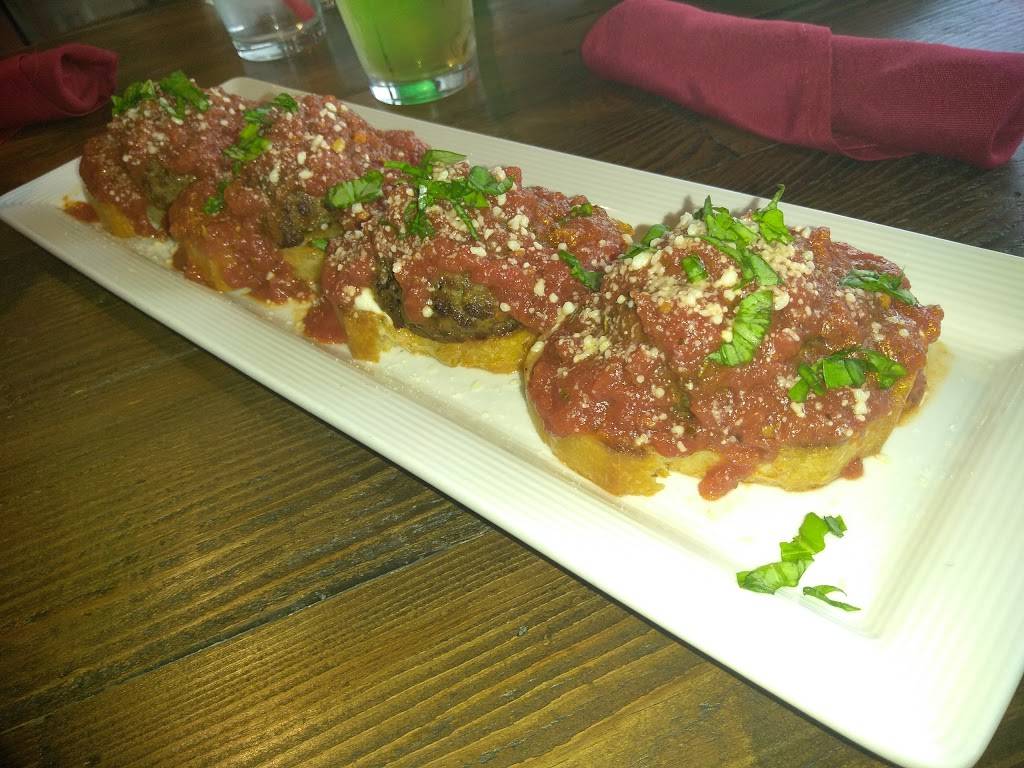 Amore Neapolitan Pizzeria at West Downtown ABQ | restaurant | 1700 Central Ave SW A, Albuquerque, NM 87104, USA | 5053128784 OR +1 505-312-8784