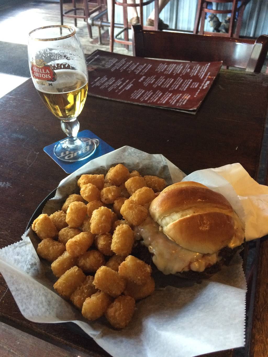 Flat Rock Tap | restaurant | 6732 Calumet Ave, Hammond, IN 46324, USA | 2198525262 OR +1 219-852-5262