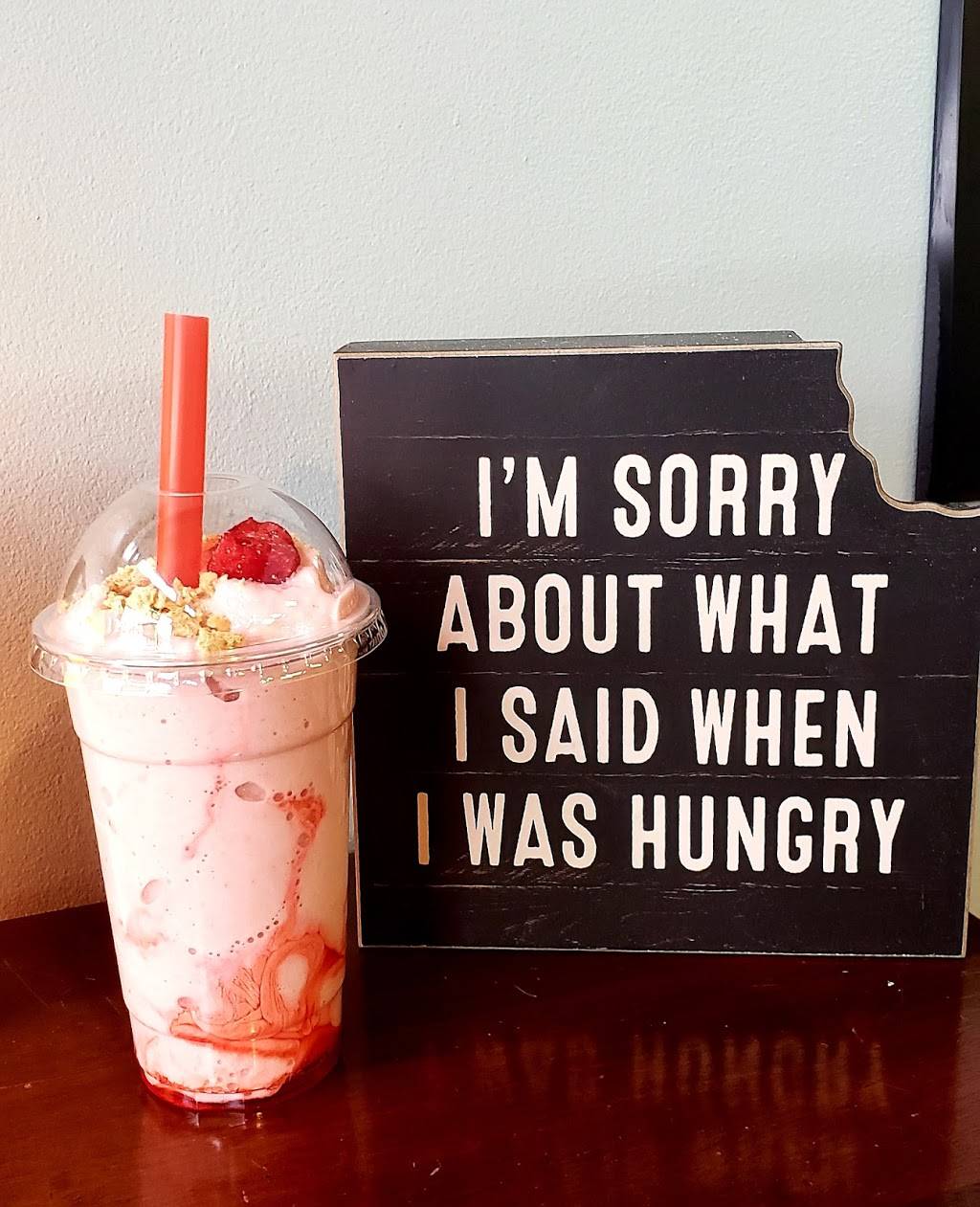 Nutrition Revolution | restaurant | 611 56th St, Kenosha, WI 53140, USA | 2627642985 OR +1 262-764-2985