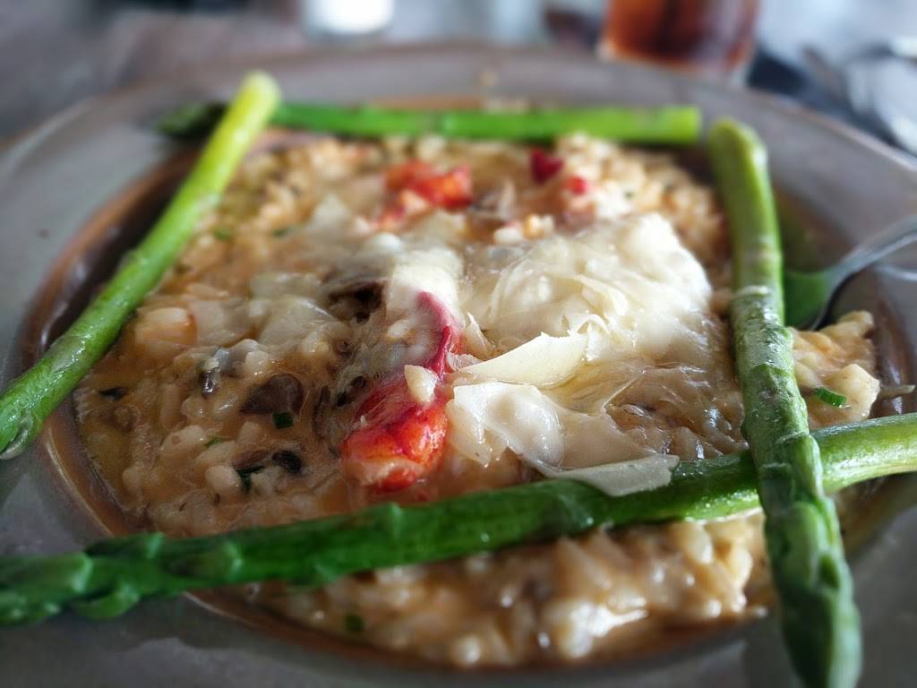 Riverhouse Reef & Grill | restaurant | 995 Riverside Dr, Palmetto, FL 34221, USA | 9417290616 OR +1 941-729-0616