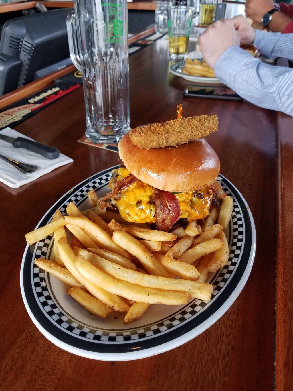 Quaker Steak & Lube | restaurant | 561 US Route 1, Edison, NJ 08817, USA | 7327779464 OR +1 732-777-9464