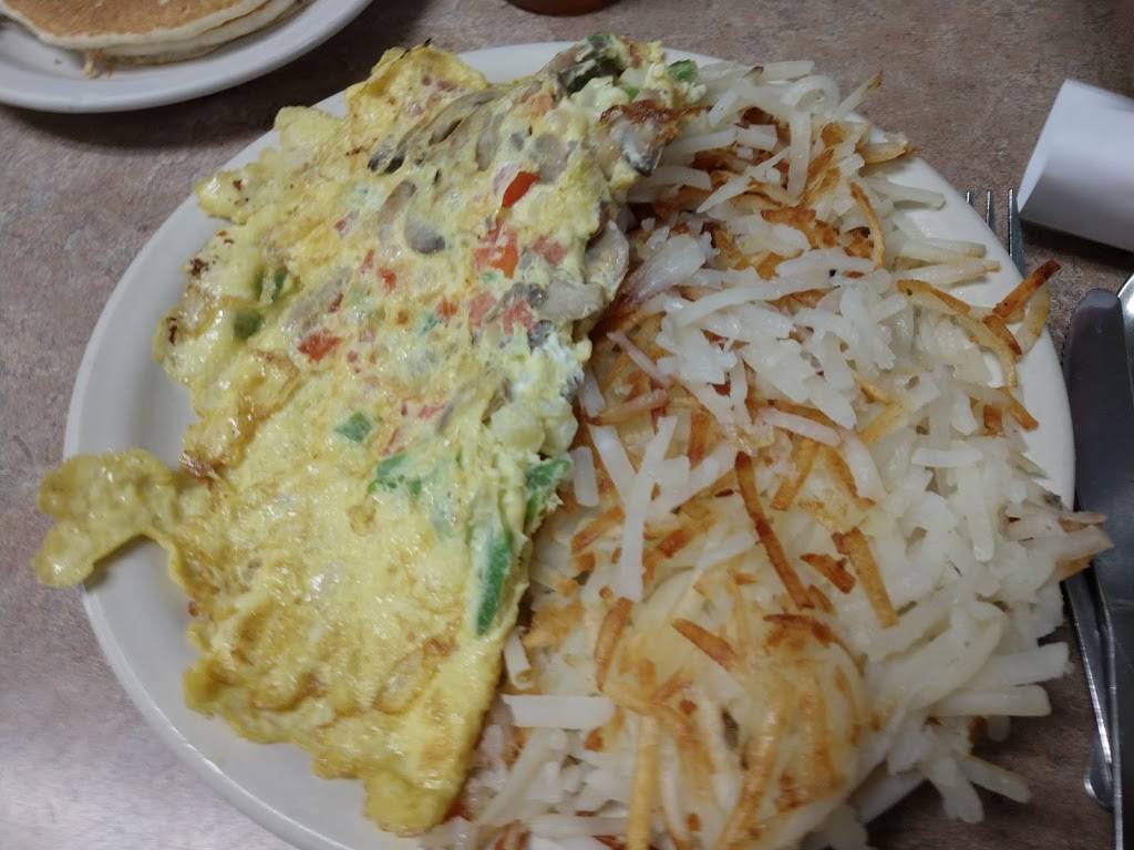 Virginias Cafe | cafe | 3820 Cornhusker Hwy, Lincoln, NE 68504, USA | 4024649885 OR +1 402-464-9885