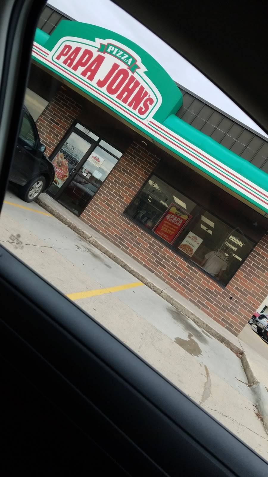 Papa Johns Pizza | restaurant | 707 24th St, Ames, IA 50010, USA | 5159563737 OR +1 515-956-3737