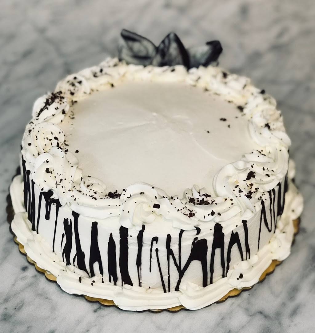 Lillys Cafe & French Bakery | bakery | 71 Arlington St, Watertown, MA 02742, USA | 6179262312 OR +1 617-926-2312