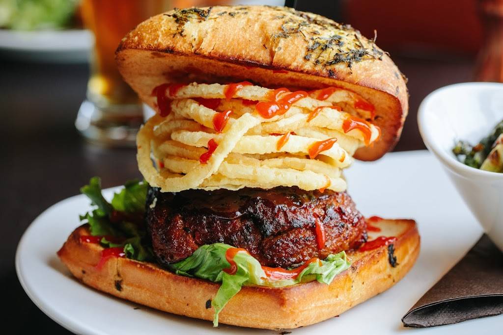 110 Grill - Plymouth | restaurant | 53-1 Commerce Way, Plymouth, MA 02360, USA | 7747733979 OR +1 774-773-3979