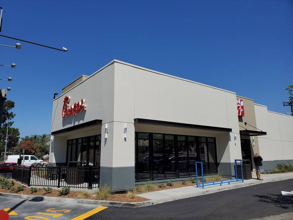 Chick-fil-A | restaurant | 2310 S La Cienega Blvd, Los Angeles, CA 90034, USA | 3108457020 OR +1 310-845-7020
