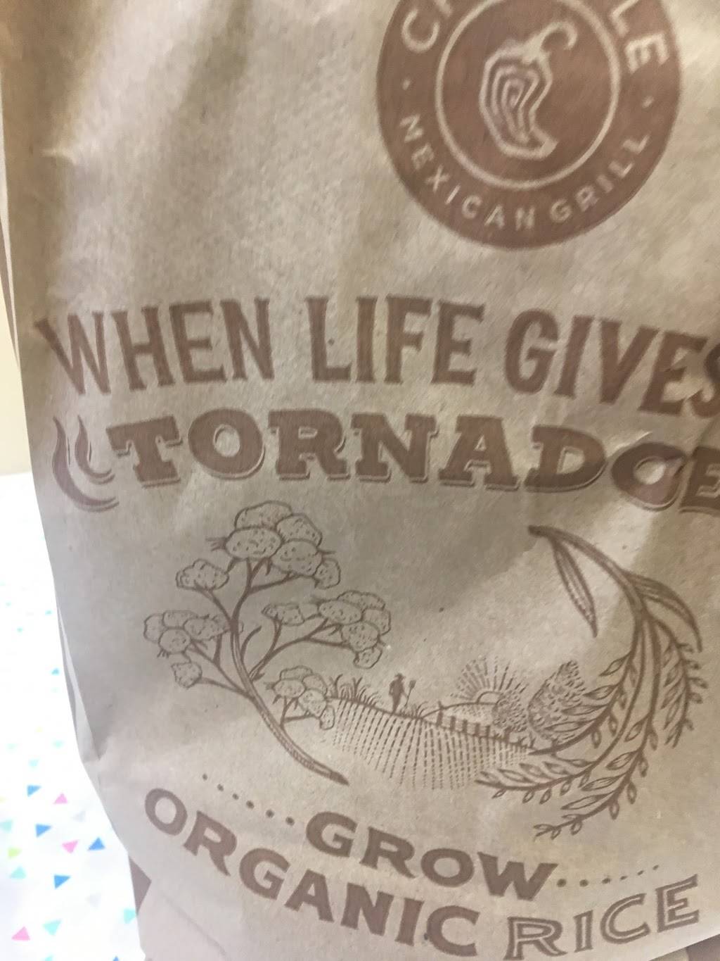 Chipotle Mexican Grill | restaurant | 435 Tate St, Greensboro, NC 27403, USA | 3364190949 OR +1 336-419-0949