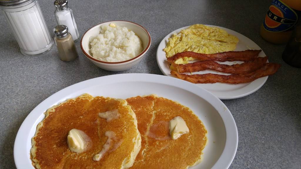 Johns Drive-In | restaurant | 5900 S Ashland Ave, Chicago, IL 60636, USA | 7739256177 OR +1 773-925-6177