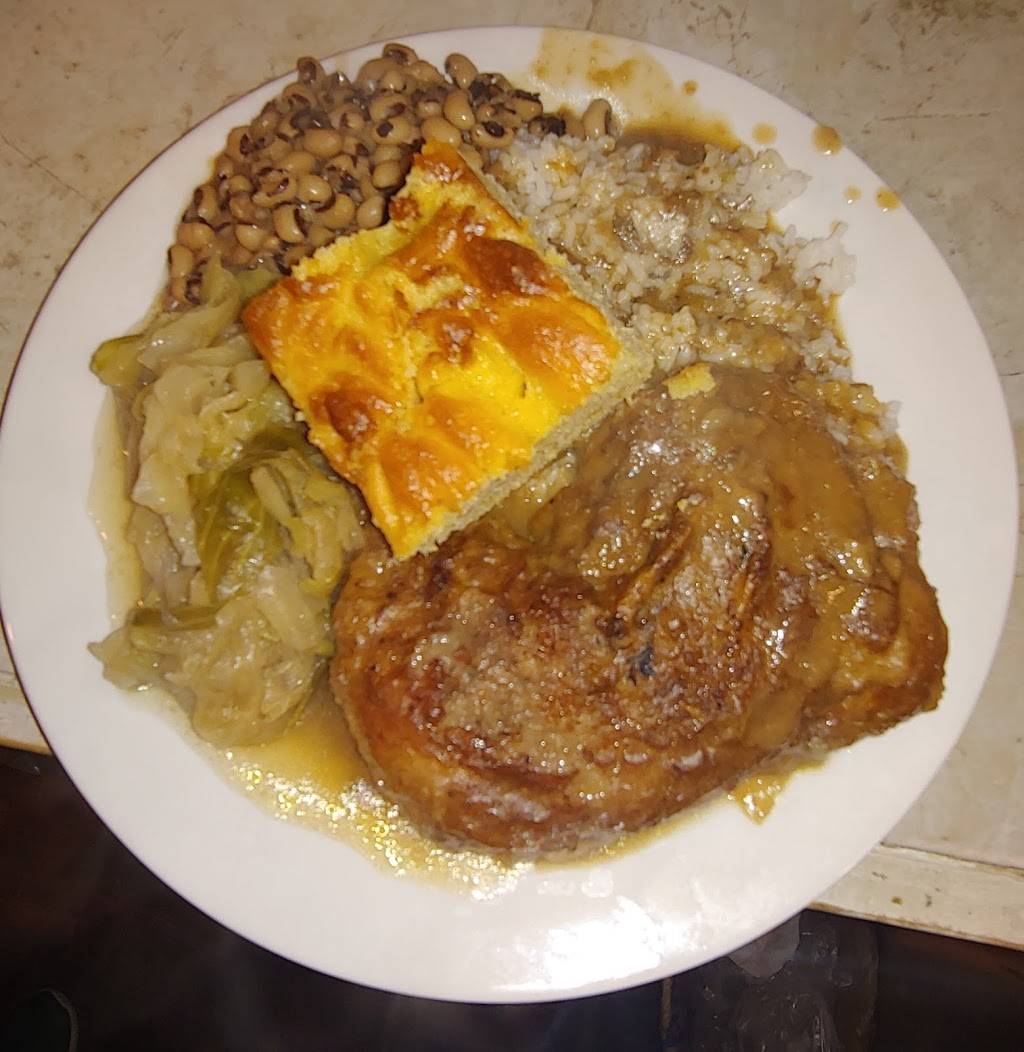 Reel Southern Cooking | restaurant | 1111 Green Ave, Orange, TX 77630, USA | 4093304156 OR +1 409-330-4156