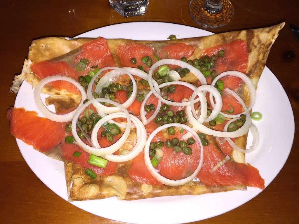 Creperie Au Tournesol | restaurant | 5825 Boulevard Labelle, Val-Morin, QC J0T 2R0, Canada | 8193221401 OR +1 819-322-1401