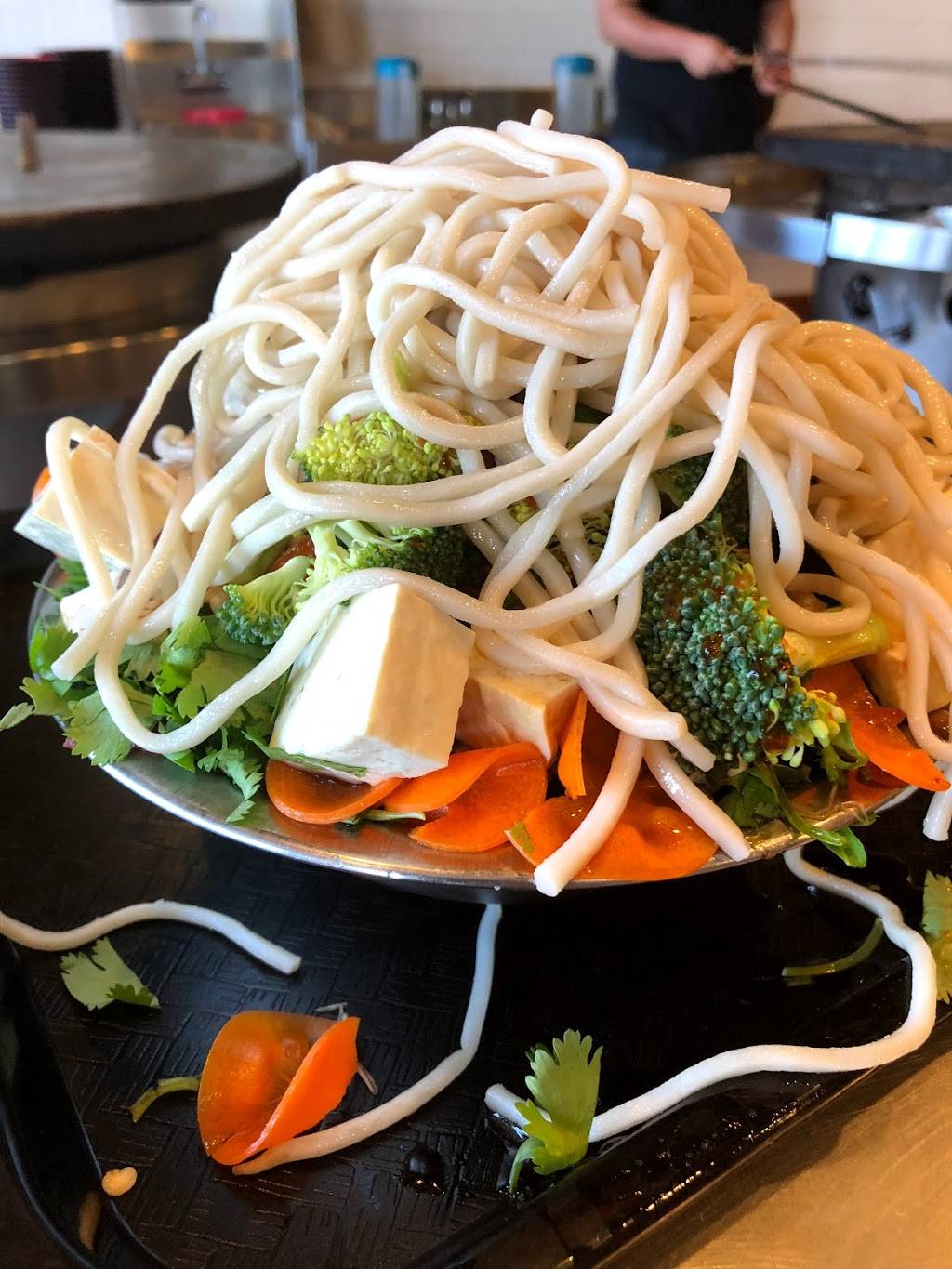 Blazin Mongolian BBQ | meal takeaway | 9620 N Metro Pkwy W, Phoenix, AZ 85051, USA | 6023587608 OR +1 602-358-7608