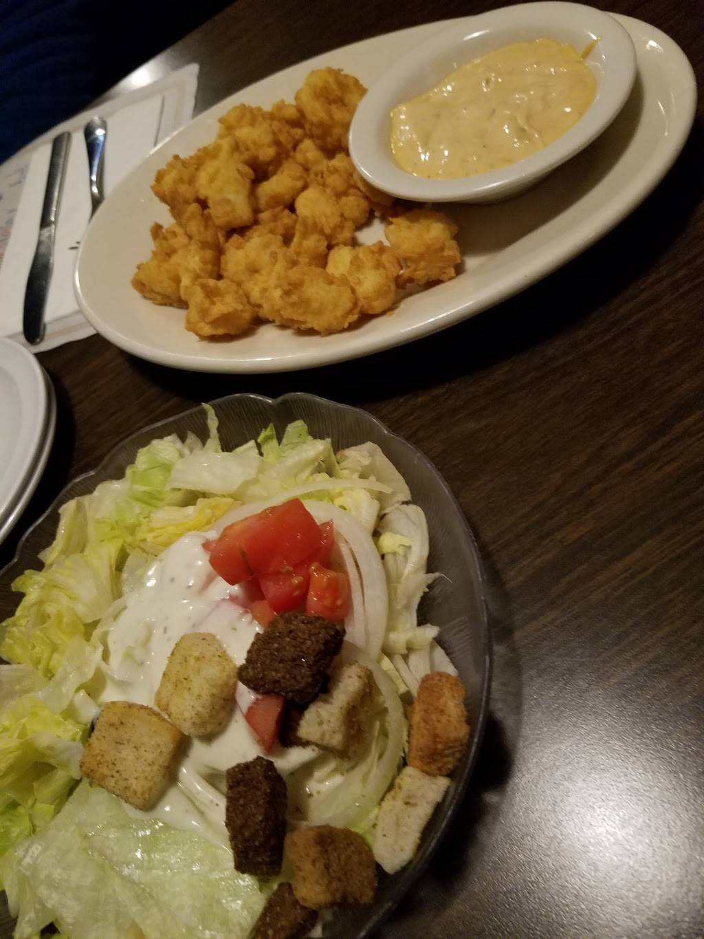 Giardinos Family Restaurant | restaurant | 242 Main St, West Yarmouth, MA 02673, USA | 5087750333 OR +1 508-775-0333