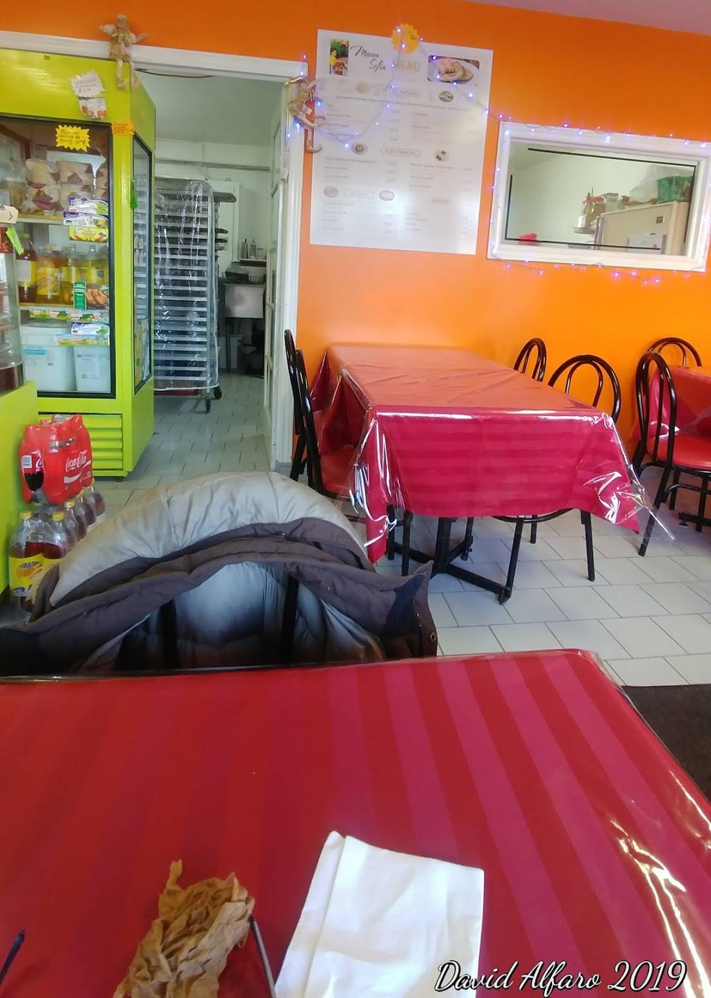 Mama Sofia | restaurant | 8840 Rue Sherbrooke E, Montréal, QC H1L 1C6, Canada | 5145438840 OR +1 514-543-8840