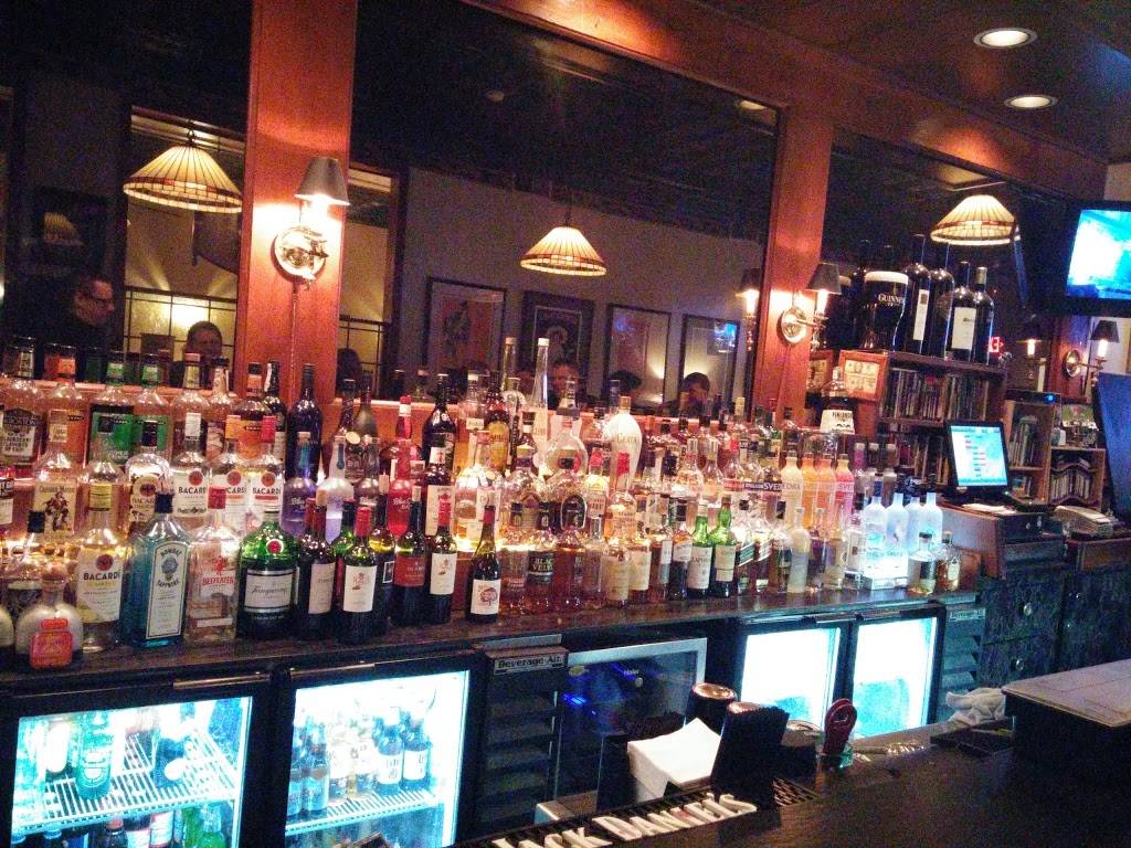 Remingtons Restaurant | restaurant | 425 Merchants Rd, Rochester, NY 14609, USA | 5854824434 OR +1 585-482-4434