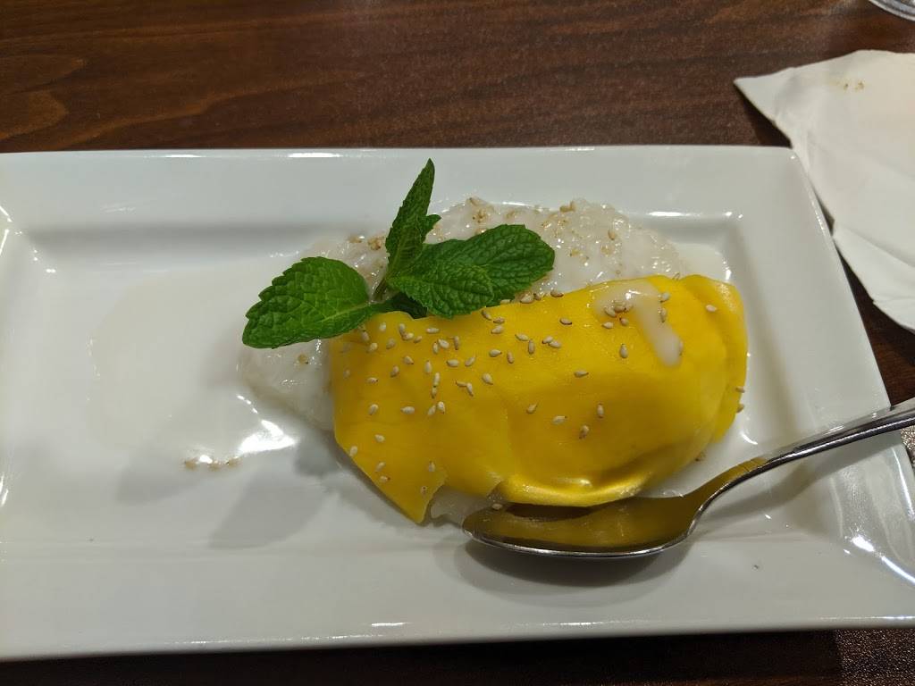 Nuans Thai Kitchen | restaurant | 2350 E Fort Union Blvd, Cottonwood Heights, UT 84121, USA | 8017332622 OR +1 801-733-2622