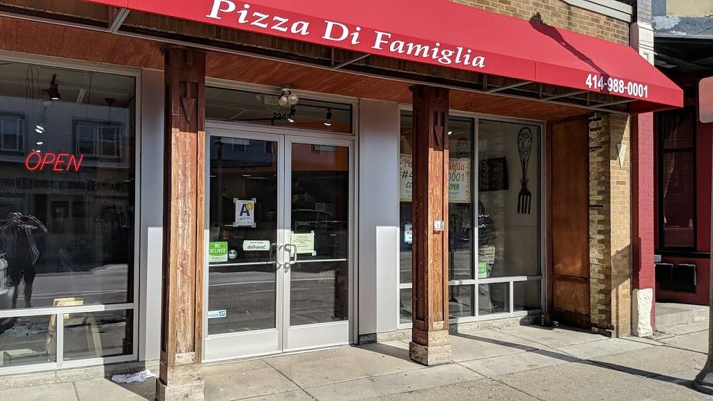 Pizza Di Famiglia | restaurant | 2242 S Kinnickinnic Ave, Milwaukee, WI 53207, USA | 4149880001 OR +1 414-988-0001