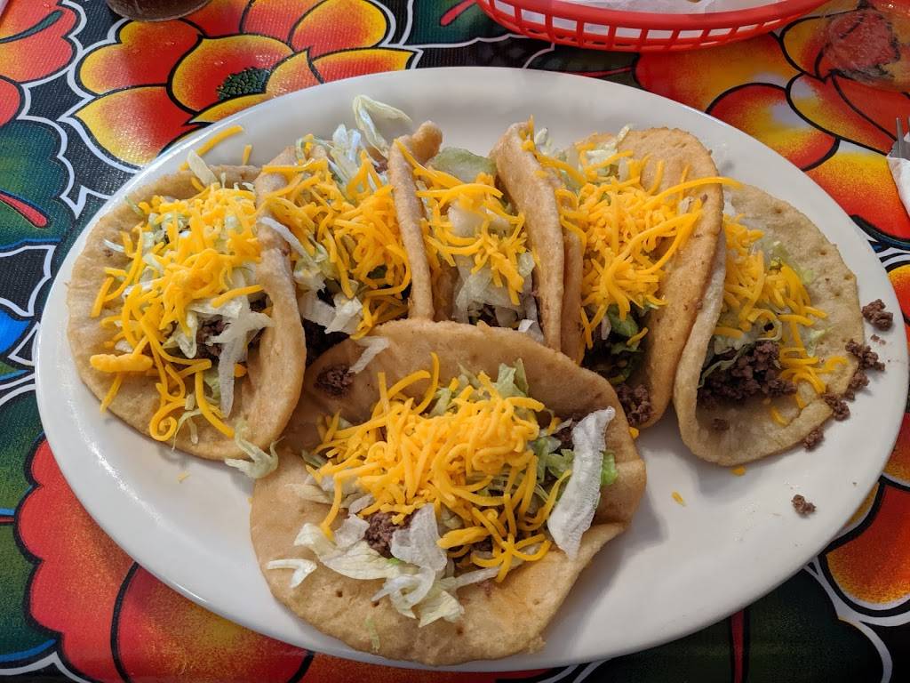 La Casa Fierro | restaurant | 1427 W Sherman Blvd, Muskegon, MI 49441, USA | 2317598400 OR +1 231-759-8400