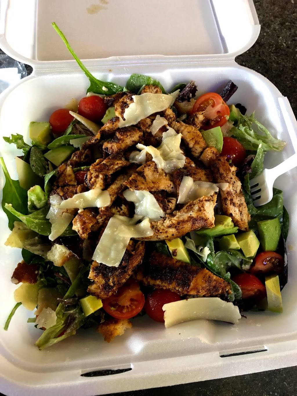 The Bank Sports Lounge | restaurant | 431 North St, Taft, CA 93268, USA | 6617454963 OR +1 661-745-4963