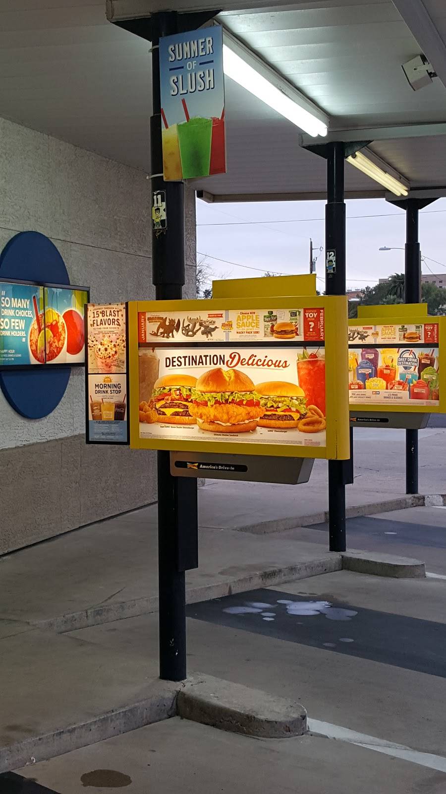 Sonic Drive-In | restaurant | 235 W University Dr, Mesa, AZ 85201, USA | 4806497930 OR +1 480-649-7930