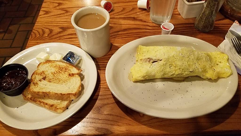 Cracker Barrel Old Country Store | restaurant | 6659 US 49, Hattiesburg, MS 39401, USA | 6012967950 OR +1 601-296-7950