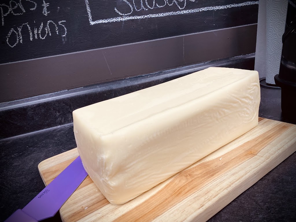 Suzie’s Pizza | restaurant | 100 N 9th St, Richmond, IN 47374, USA | 7653738271 OR +1 765-373-8271