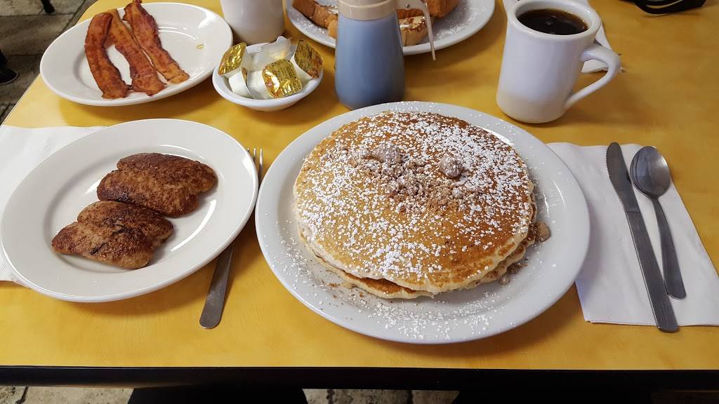 Airport Diner | restaurant | 2602 Bay Ave, Ocean City, NJ 08226, USA | 6093993663 OR +1 609-399-3663