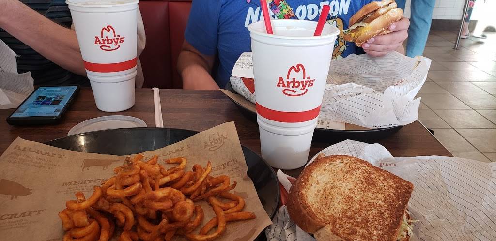 Arbys | meal takeaway | 12802 N, I-35, Live Oak, TX 78233, USA | 2103141330 OR +1 210-314-1330