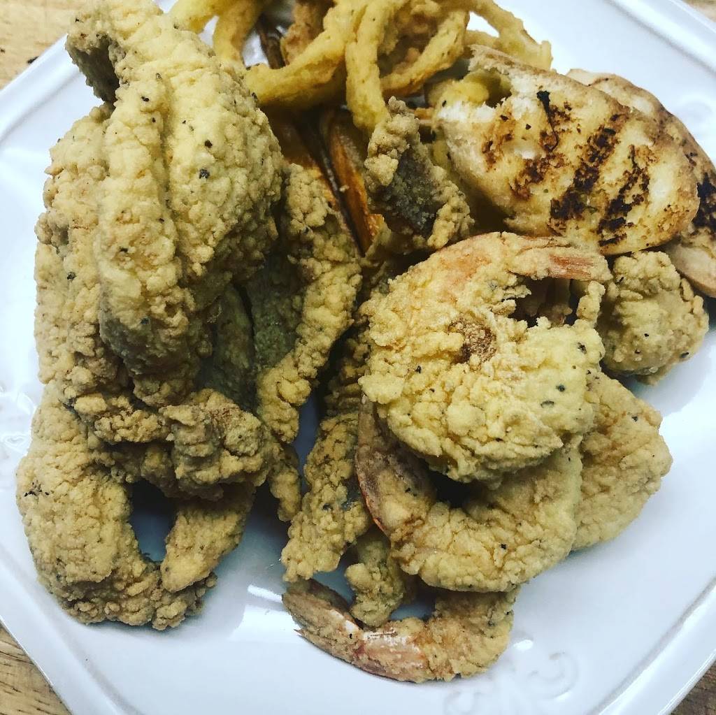 Palmisanos Catering and Cafe | restaurant | 224 E 32nd Ave, Covington, LA 70433, USA | 9859002350 OR +1 985-900-2350