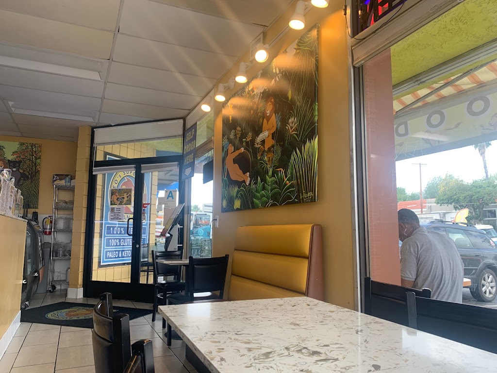 Leos Superfood Vegan Cafe | cafe | 8262 Louise Ave, Northridge, CA 91325, USA | 8189389246 OR +1 818-938-9246