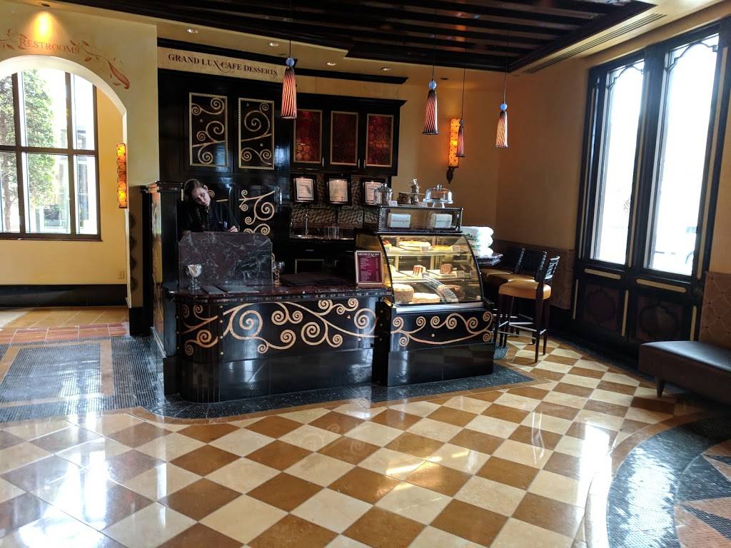 Grand Lux Cafe | restaurant | 6000 Glades Rd Ste 1016, Boca Raton, FL 33431, USA | 5613922141 OR +1 561-392-2141