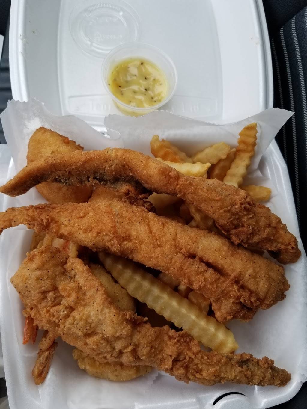 Ole Bay Seafood | restaurant | 1916 Lafayette Blvd, Norfolk, VA 23509, USA | 7573143375 OR +1 757-314-3375