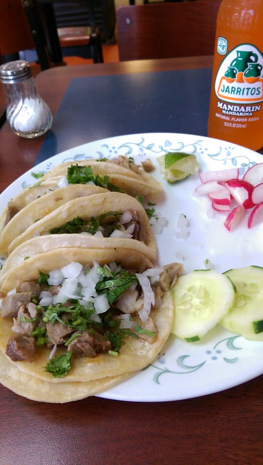 Lupitas Restaurant | restaurant | 704 Jersey Ave, Elizabeth, NJ 07202, USA | 9083557277 OR +1 908-355-7277