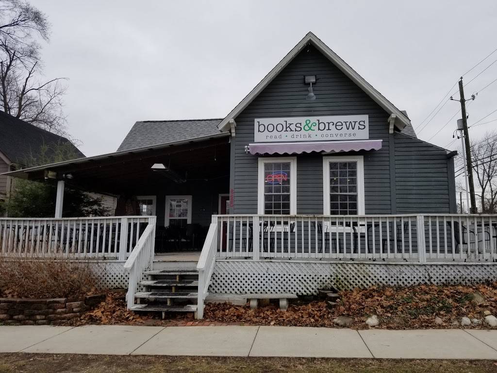 Books & Brews - Broad Ripple | restaurant | 6420 Cornell Ave, Indianapolis, IN 46220, USA | 3174931132 OR +1 317-493-1132