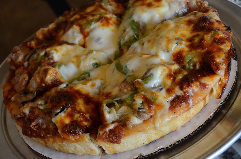 Savarinos Pizza | restaurant | 1134 W Jefferson St, Shorewood, IL 60404, USA | 8157251800 OR +1 815-725-1800