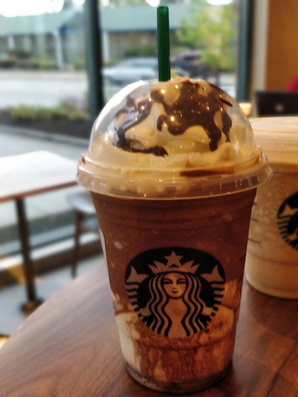 Starbucks | cafe | 1080 Forest Ave, Portland, ME 04103, USA | 2078781210 OR +1 207-878-1210