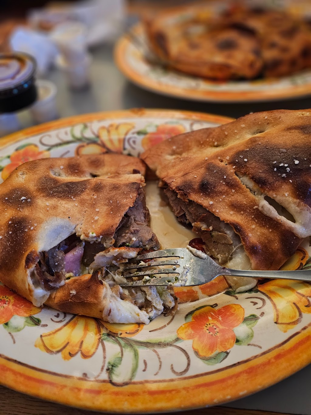 Saggios | restaurant | 107 Cornell Dr SE, Albuquerque, NM 87106, USA | 5052555454 OR +1 505-255-5454