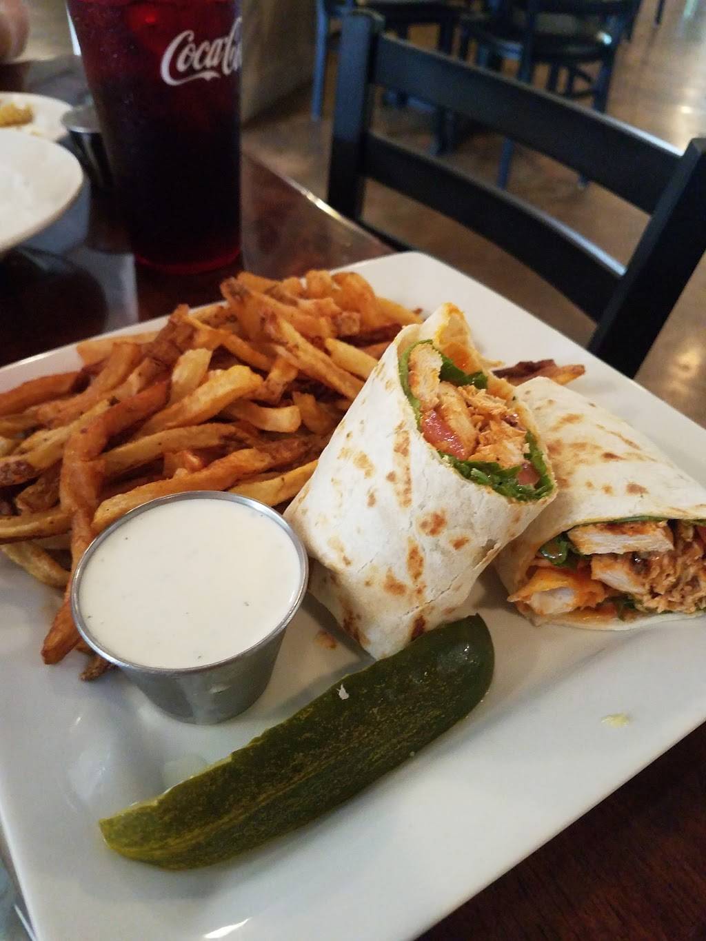 Henrys Restaurant & Bar | restaurant | 2108 State St, Cayce, SC 29033, USA | 8036618494 OR +1 803-661-8494