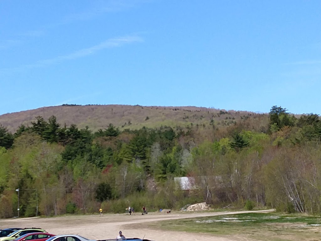 Moose Mountain Recreation, LLC | restaurant | 107 Moose Mountain Rd, Brookfield, NH 03872, USA | 6035220153 OR +1 603-522-0153
