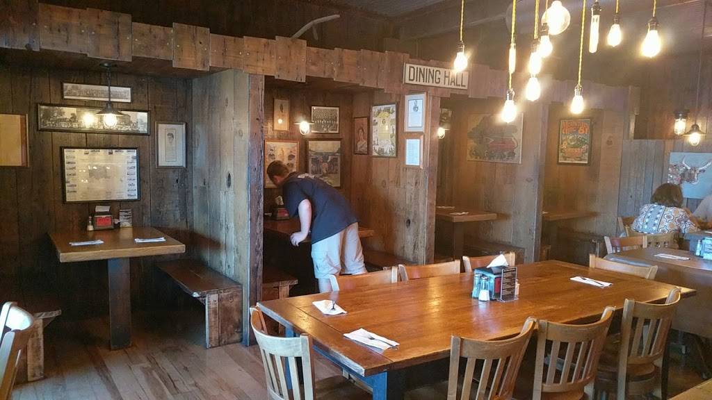 Ferrareses | restaurant | 1161 E F St, Oakdale, CA 95361, USA | 2098472079 OR +1 209-847-2079