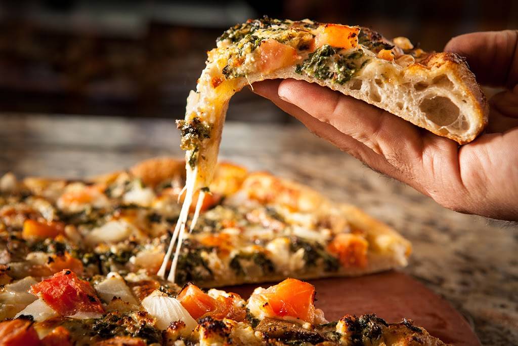 Grandmas Margherita Pizza & Pasta | restaurant | 3750 Broadway #2, New York, NY 10032, USA | 2123685133 OR +1 212-368-5133