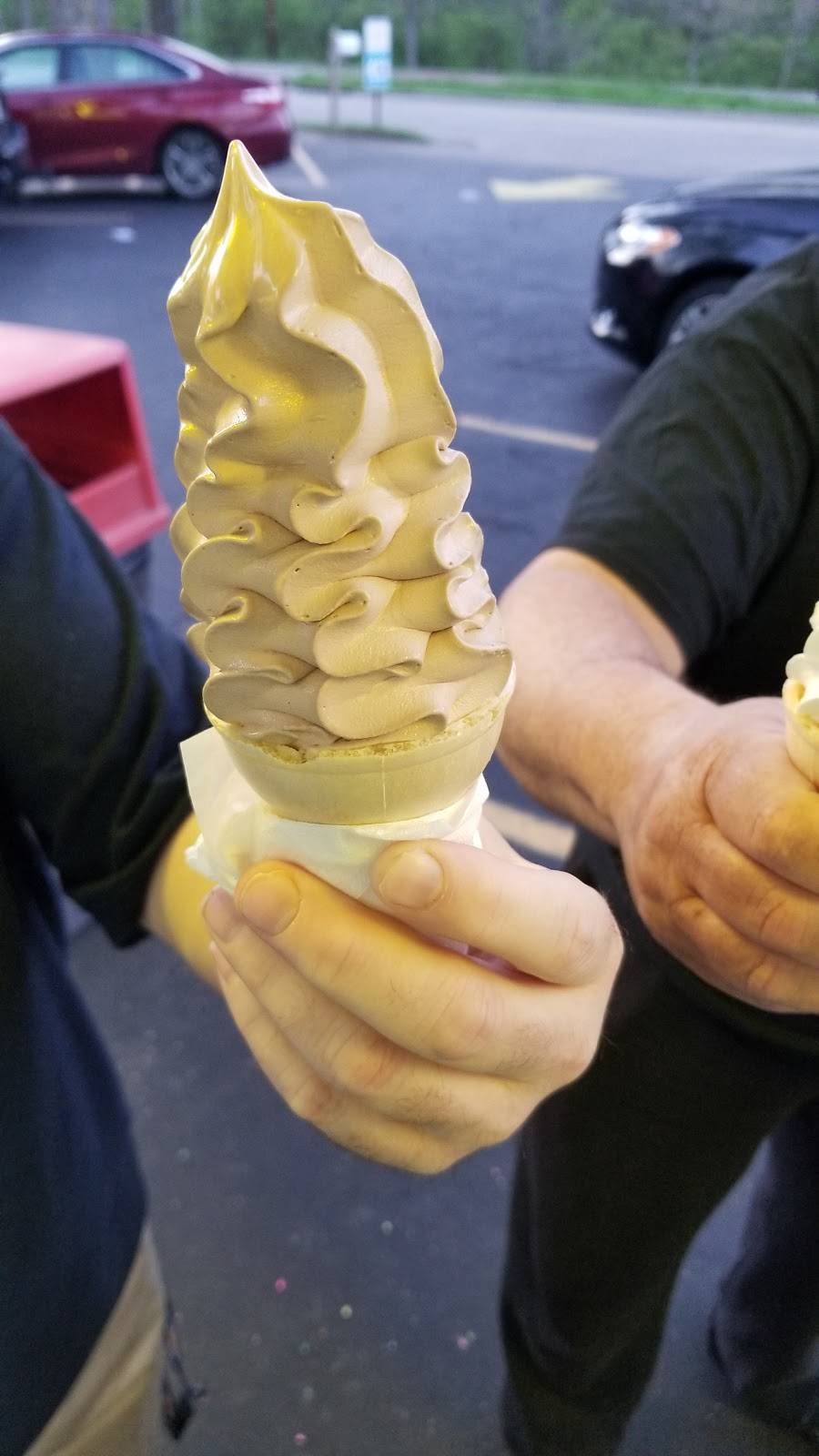 Putzs Creamy Whip | meal takeaway | 2673 Putz Pl, Cincinnati, OH 45211, USA | 5136818668 OR +1 513-681-8668