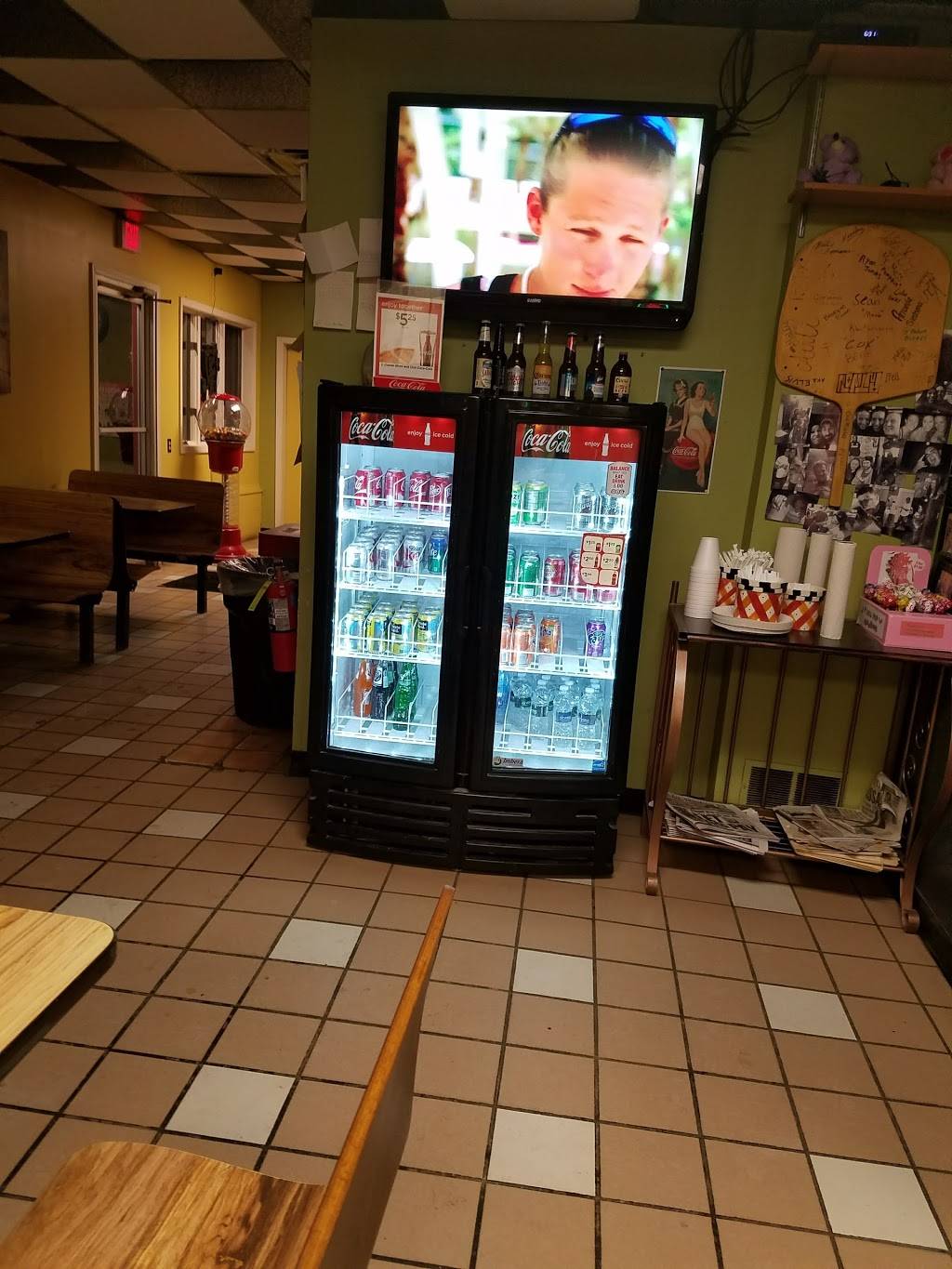 New York Pizzeria | restaurant | 28 E Main St, Morrisville, NY 13408, USA | 3156849090 OR +1 315-684-9090