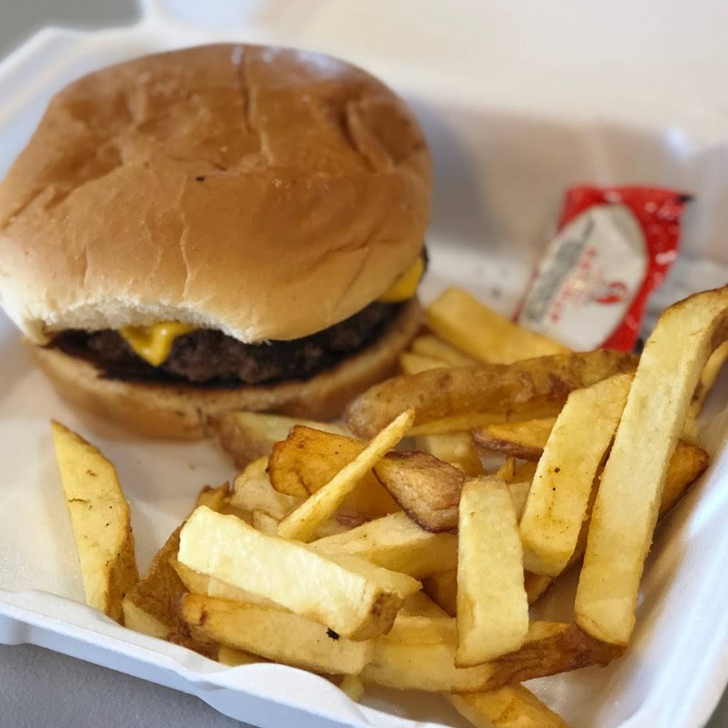 Chuckwagon Cafe | restaurant | Medina, TX 78055, USA | 8305893255 OR +1 830-589-3255