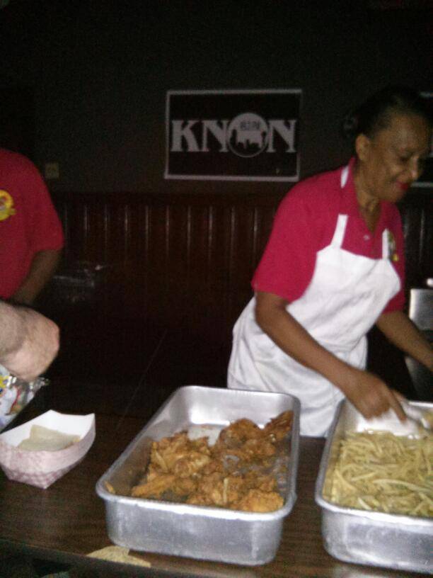 Henderson Chicken | restaurant | 3103 Grand Plaza, Dallas, TX 75215, USA | 2144211777 OR +1 214-421-1777