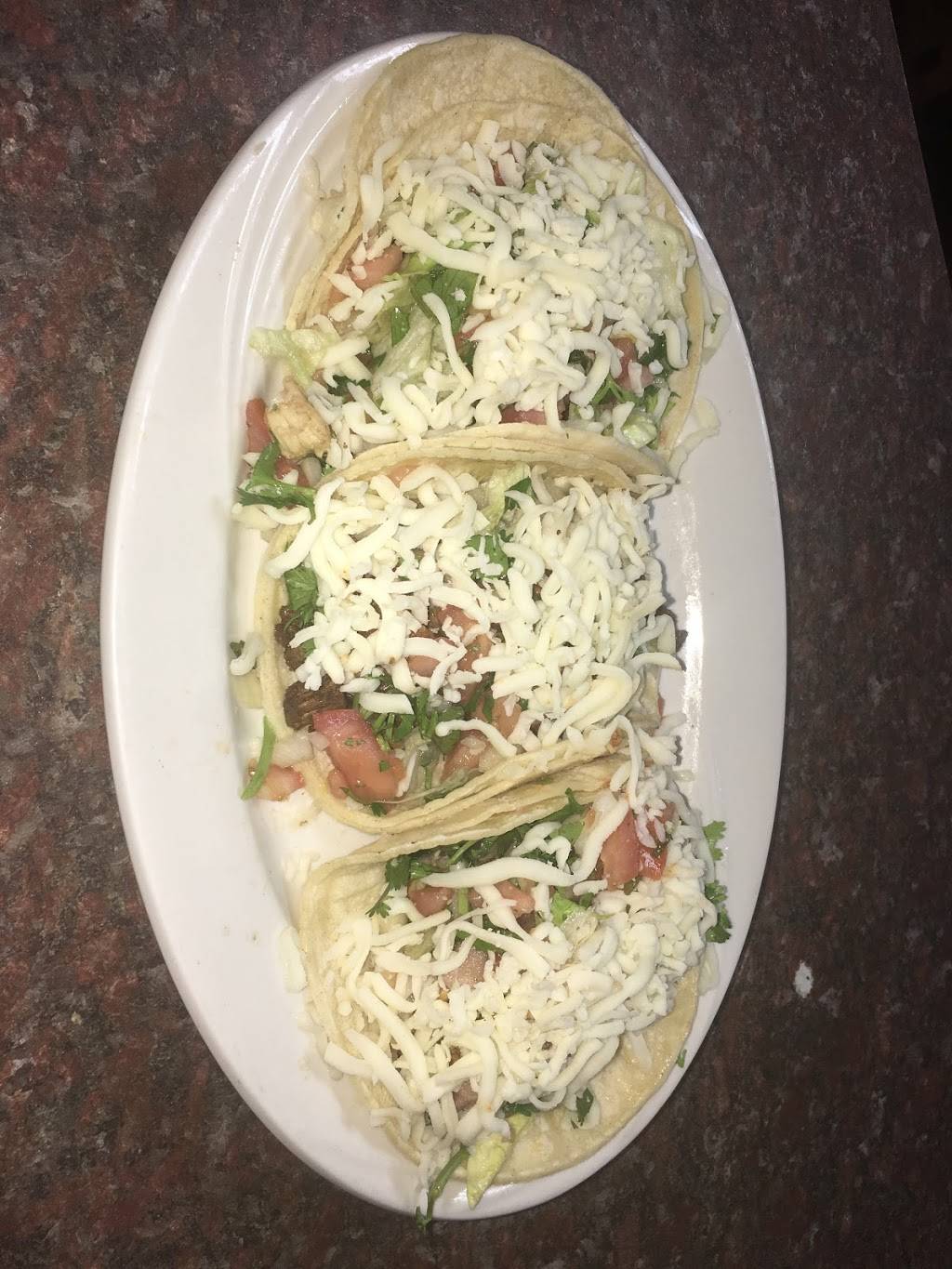 El Clasico Restaurant | restaurant | 233 New Brunswick Ave, Perth Amboy, NJ 08861, USA | 7324423800 OR +1 732-442-3800