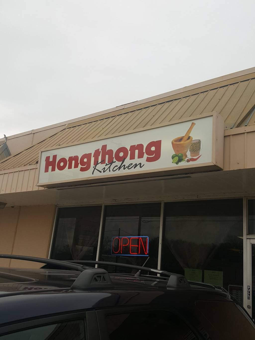 Hong Thong Kitchen | restaurant | 2830 N Beach St, Haltom City, TX 76111, USA | 8178344318 OR +1 817-834-4318