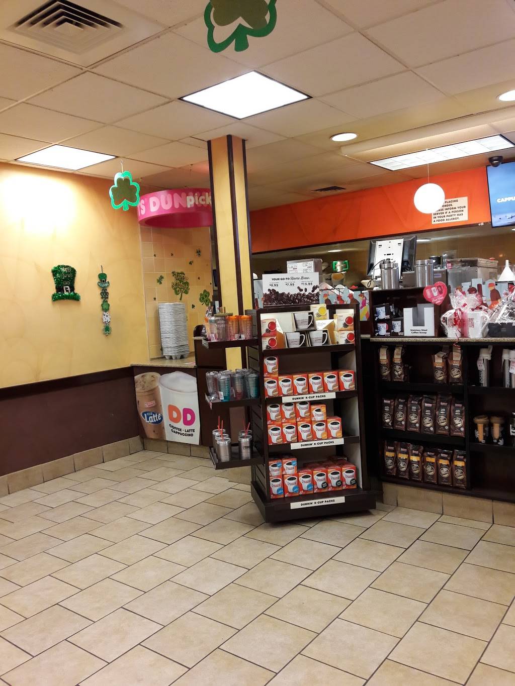 Dunkin | bakery | 650 Memorial Dr, Chicopee, MA 01020, USA | 4132687220 OR +1 413-268-7220